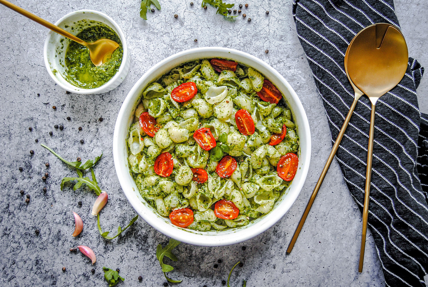 Shell Pasta with Pesto and Roasted Tomatoes